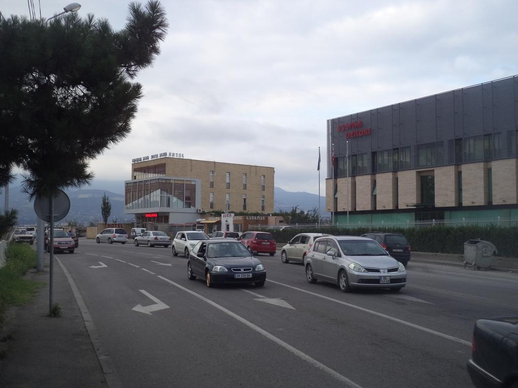 Hotel Agava Tbilisi Luaran gambar